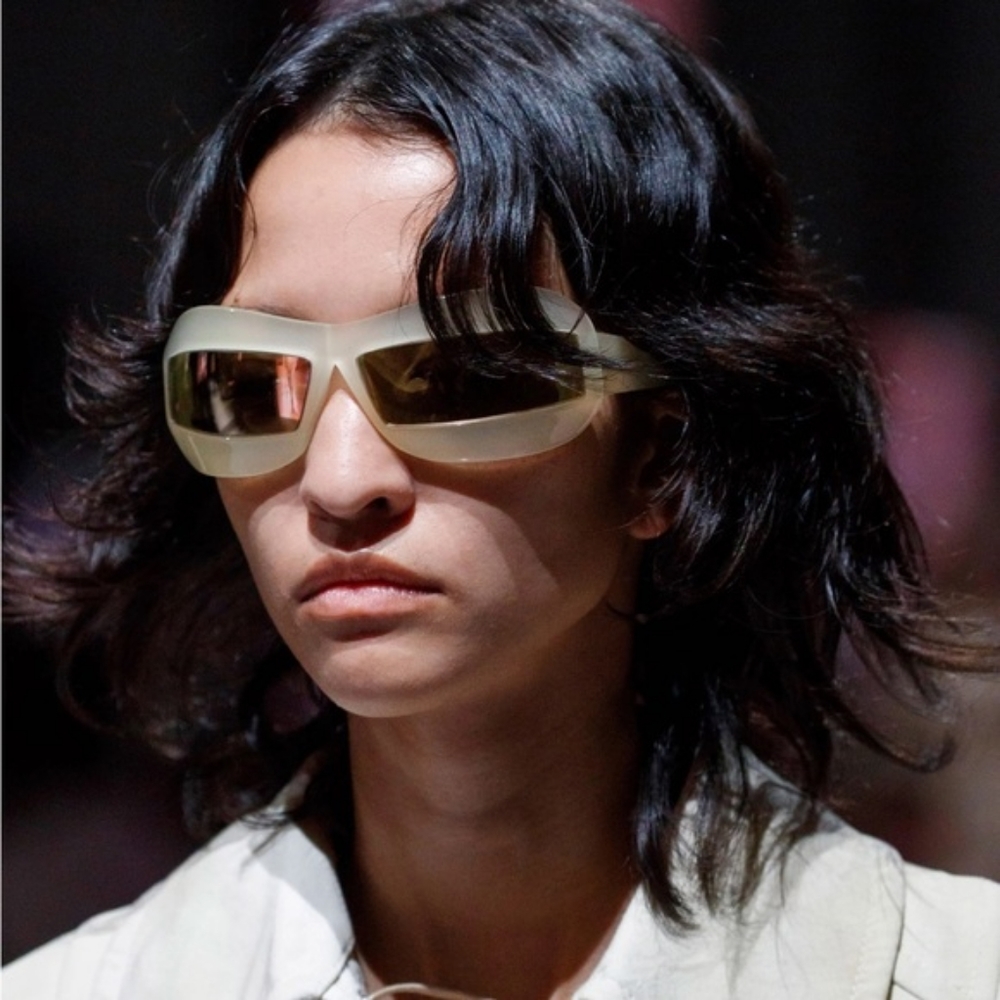 NEW PRADA UNISEX SUNGLASSES PR30YS 13D2B0 WHITE GREY PRADA EYEWEAR SPR 30Y - Picture 4 of 9
